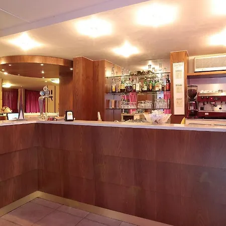 Rock Hotel 3*